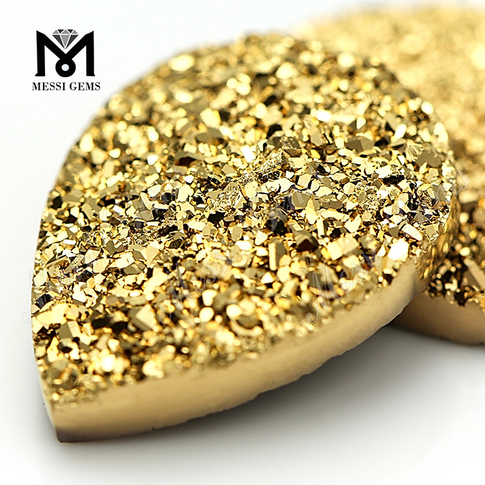 Triangle naturel de mode en gros 10x10 Druzy pour boucles d'oreilles