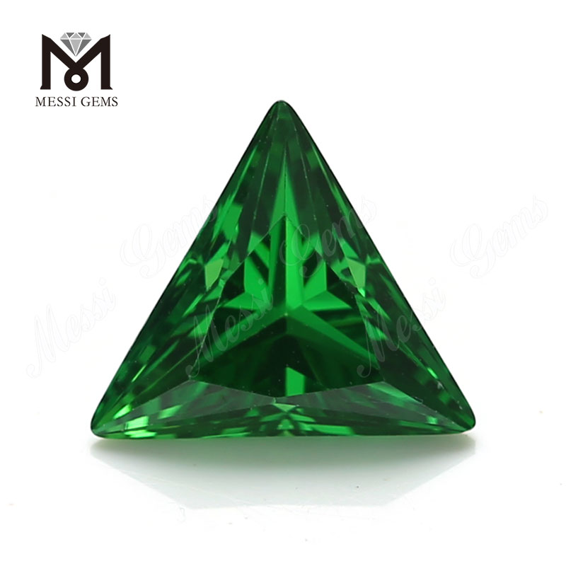 Prix ​​de gros Triangle coupe 9x9mm vert zircon cubique lâche pierre CZ