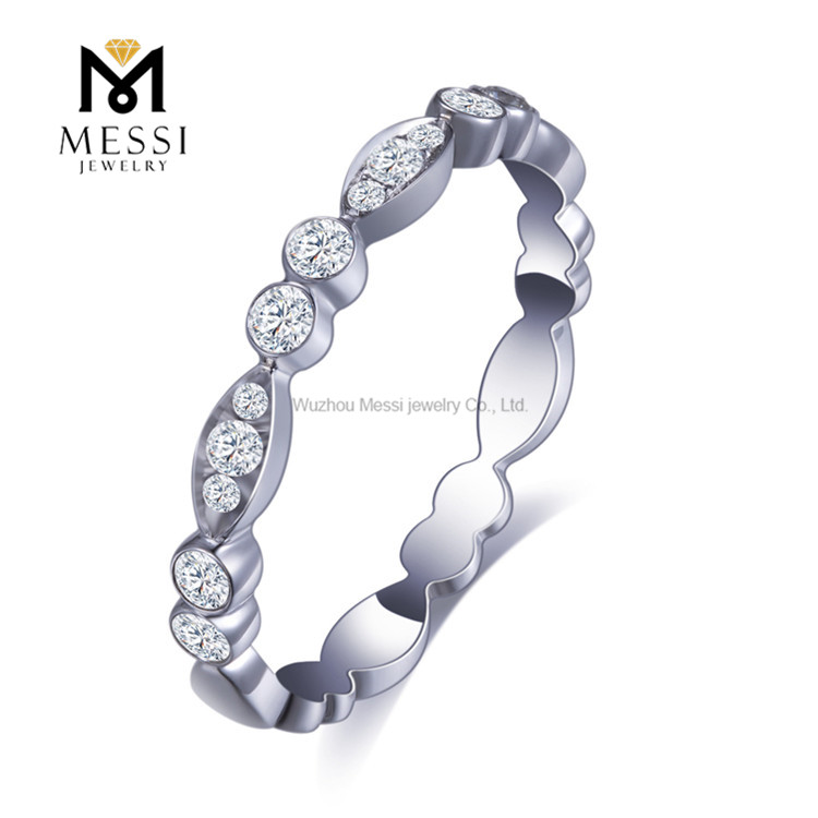 Bague Moissanite sertie de lunette en or 18 carats Bagues de fiançailles Moissanite en or blanc pour femme